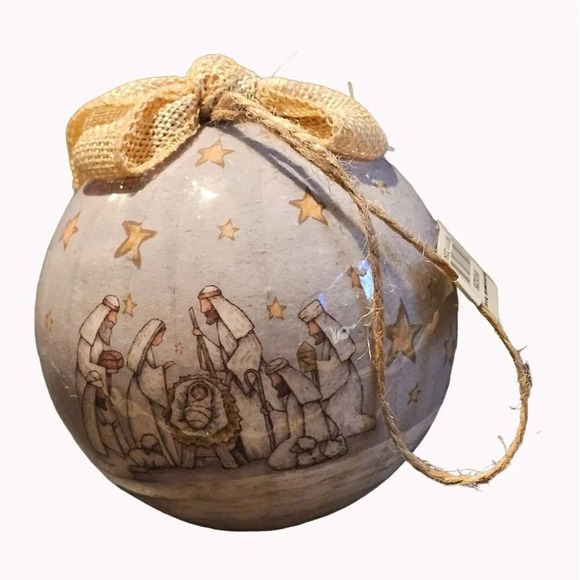 Pair of Burton + Burton Ball Ornaments Tina Wenke Nativity Oh Holy Night In Box - Picture 6 of 13